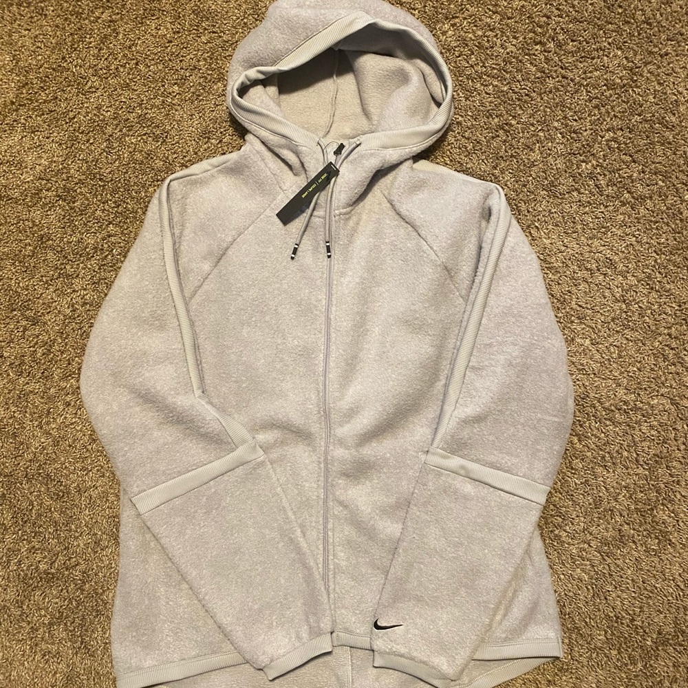 Women’s Nike therma fleece hoodie